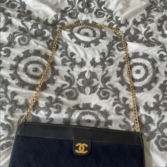 Chanel clutch - Picture 11 of 14